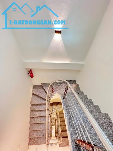 Bán gấp nhà 6 tầng 10 phòng Full đồ Mễ Trì Thượng, DT 62.2m2, MT 4m, Giá 10.7 tỷ - 4