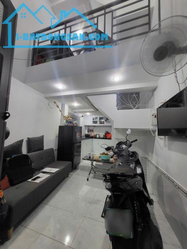 Nhà 3 tầng,hoàn công, không QH,mộ, 47m2,tull nội thất, Kha Vạn Cân, Linh Đông,Thủ Đức