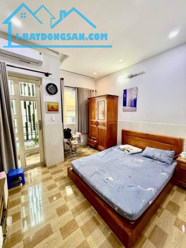 Cách Mạng Tháng Tám - Quận 10 - Hẻm 1 trục - DT 42m2 - Giá 5.75 tỷ - 1