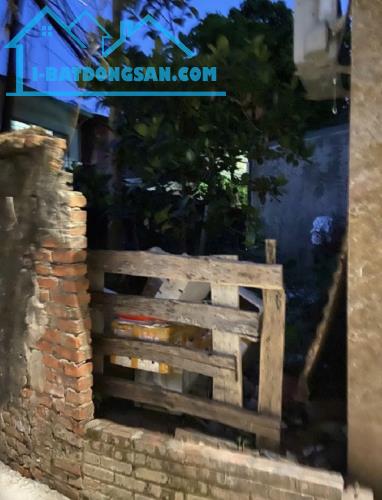 BÁN ĐẤT MẶT ĐƯỜNG ĐÔNG NGẠC – Ô TÔ TRÁNH – GIÁ CHỈ 3.X TỶ!!!