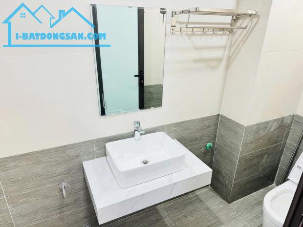 🏠SIÊU PHÂM .NHÀ MỚI 5 TÂNG, THƠM MÙI SƠN - CHỦ TẶNG NỘI THẤT - CÁCH MẶT PHỐ 30M - TRUNG T