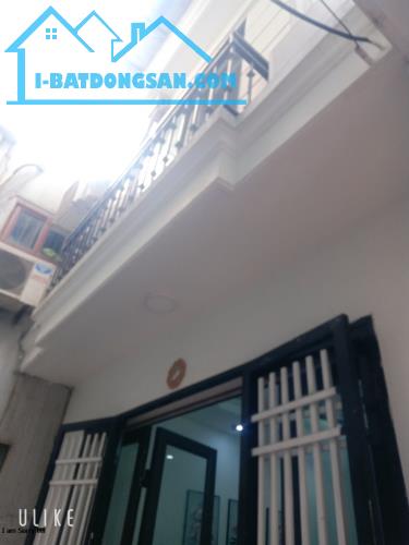 Bán nhà Đại Mỗ Năm Từ Liêm DT 32m, nhà 5 tầng, giá 5.8 tỷ. ĐT 0986383826