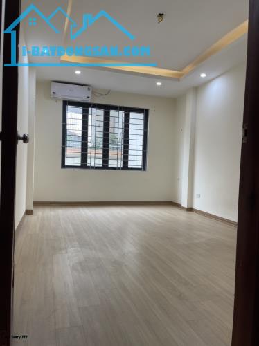 Bán nhà Đại Mỗ Năm Từ Liêm DT 32m, nhà 5 tầng, giá 5.8 tỷ. ĐT 0986383826 - 1