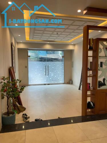CHO THUÊ NHÀ 4 TẦNG NGUYỄN VĂN LỘC GIÁ 27 TRIỆU, KINH DOANH VP