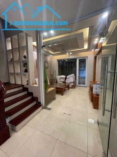 CHO THUÊ NHÀ 4 TẦNG NGUYỄN VĂN LỘC GIÁ 27 TRIỆU, KINH DOANH VP - 1