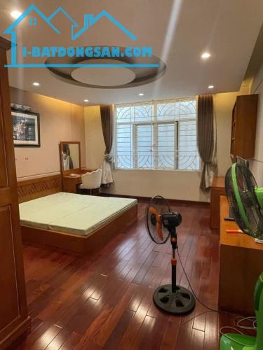 CHO THUÊ NHÀ 4 TẦNG NGUYỄN VĂN LỘC GIÁ 27 TRIỆU, KINH DOANH VP - 4
