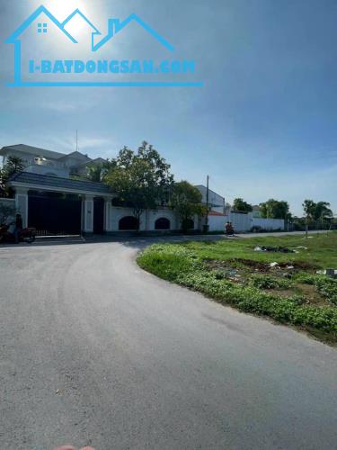 GẤP BÁN NGAY MT ĐƯỜNG Ô.TÔ 100M2 SHR KDC HIỆN HỮU CHỈ 500TR - 3