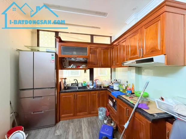 BÁN NHÀ GIẢI PHÓNG ĐỐI DIỆN BỆNH VIỆN BẠCH MAI XUNG QUANH CÁC TRƯỜNG ĐẠI HỌC LỚN - 2