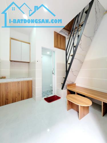 Chỉ 1.85 Tỷ Có Nhà Phạm Văn Đồng - Hẻm Ôtô Đỗ Cửa - 3 Tầng 2PN - 1