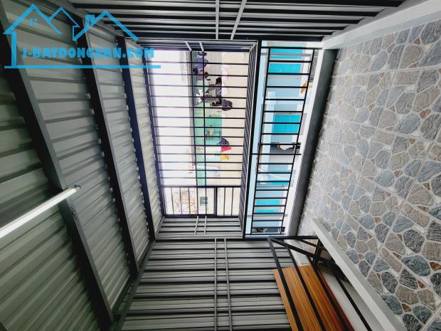 Chỉ 1.85 Tỷ Có Nhà Phạm Văn Đồng - Hẻm Ôtô Đỗ Cửa - 3 Tầng 2PN - 4