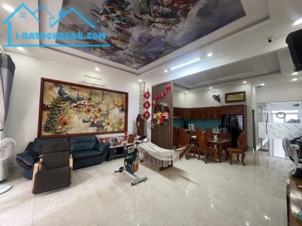Bán nhà 168m² 2 tầng, 3PN, 2 WC, Tỉnh lộ 43, Tam Bình, Thủ Đức - 8.4 tỷ