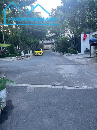 LÊ ĐỨC THỌ - GÒ VẤP. GẤP BÁN BIỆT THỰ SÂN VƯỜN ( 7.3 x 20 ) ~ 146 M2 - 4 Tầng - 17 Tỷ - 5