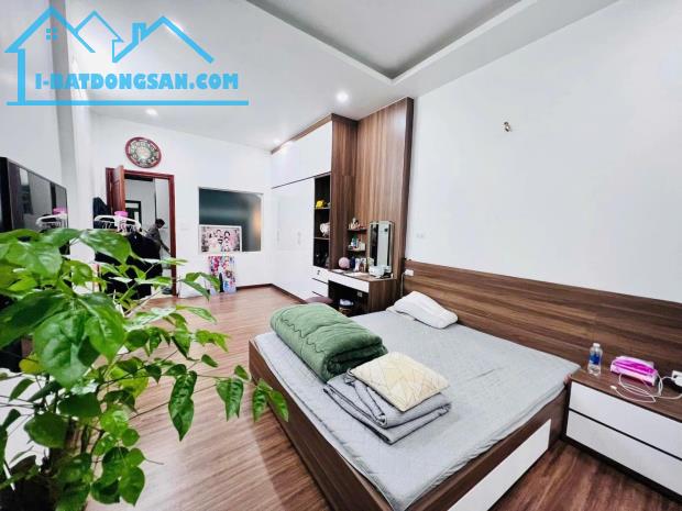 ✅✅ SIÊU HIÊM - BÁN NHÀ VÕ THỊ SÁU - NGÕ THÔNG - KINH DOANH - NHÀ ĐẸP DÂN XÂY - THÁNG MÁY - - 3