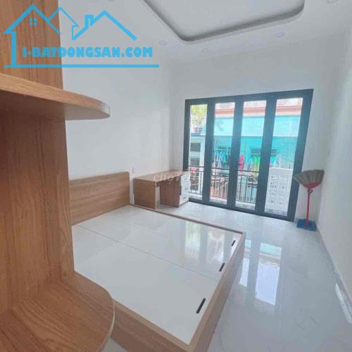 Bán Nhà 2 Lầu Hẻm 12m Bùi Đình Tuý — Nhà Đẹp, Có Chỗ Để Ô Tô, Giá Chỉ 8.x Tỷ!
