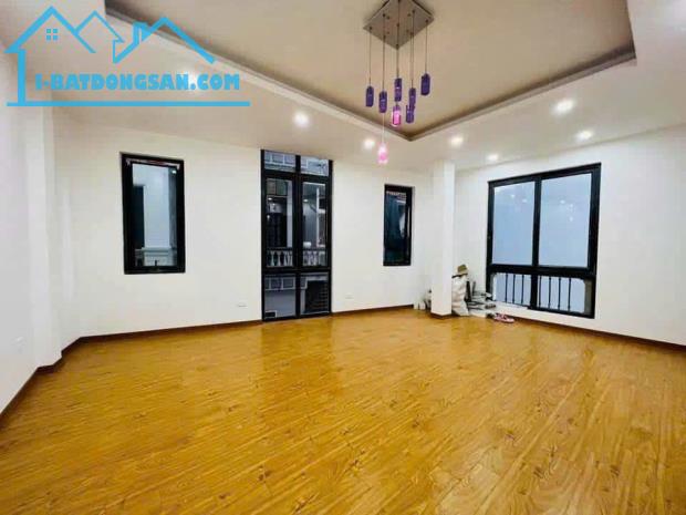 Bán nhà ngõ 1150 Đường Láng, Đống Đa, 45m2, mặt tiền 6m, LÔ GÓC- Ô TÔ vào nhà, 14.9 tỷ - 3