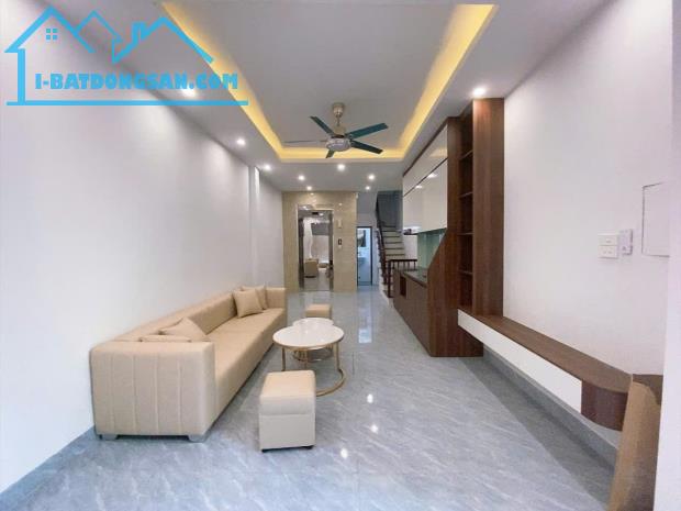 BÁN GẤP NHÀ MÓI 5 TẦNG THANG MÁY VĂN PHÚ, 35M GIÁ CHỈ 9 TỶ, Ô TÔ ĐỖ CỔNG