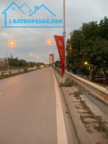 Bán nhà mặt đường An Dương Vương-Tây Hồ diện tích 550m2,đã có sẵn nhà 7 tầng đang cho thuê