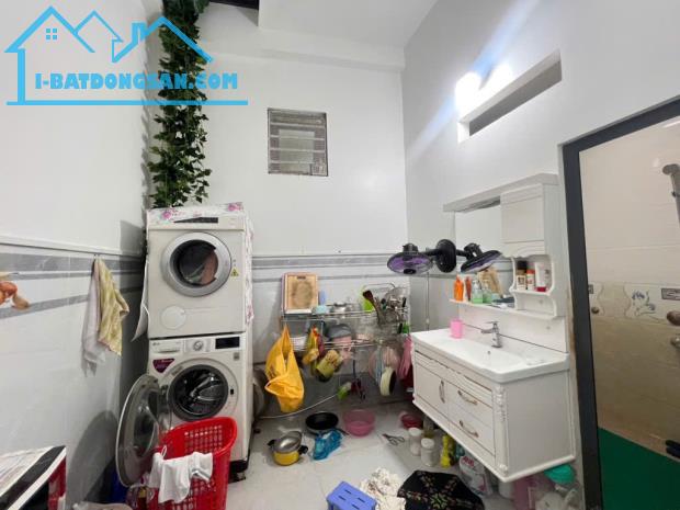 BÁN NHÀ Quận 9 đẹp LUNG LINH, giá 8.6 tỷ