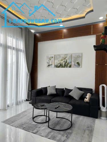 NHÀ XINH GIÁ 1TYXXX THIẾT KẾ HIỆN ĐẠI CUỐI ĐƯỜNG HUỲNH VĂN NGHỆ - 1