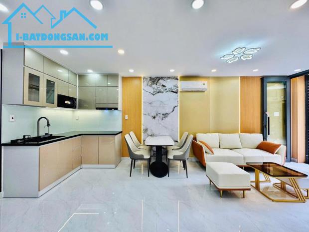 XE HƠI ĐẬU CỬA NHÀ - DUY TÂN P15 PHÚ NHUẬN - MẶT TIỀN 8M - GIÁ CHỈ 5.68 TỶ - 2
