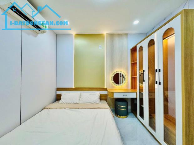 XE HƠI ĐẬU CỬA NHÀ - DUY TÂN P15 PHÚ NHUẬN - MẶT TIỀN 8M - GIÁ CHỈ 5.68 TỶ - 3