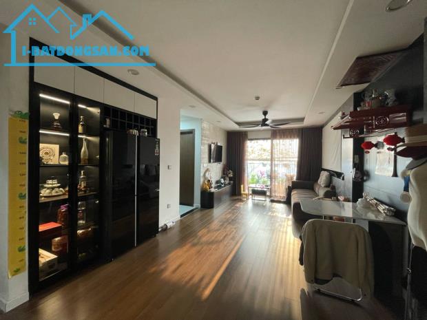 CC bán căn 06 Tòa Phương Đông Green Park 74m2 tầng ĐẸP tặng FUll nội thất.