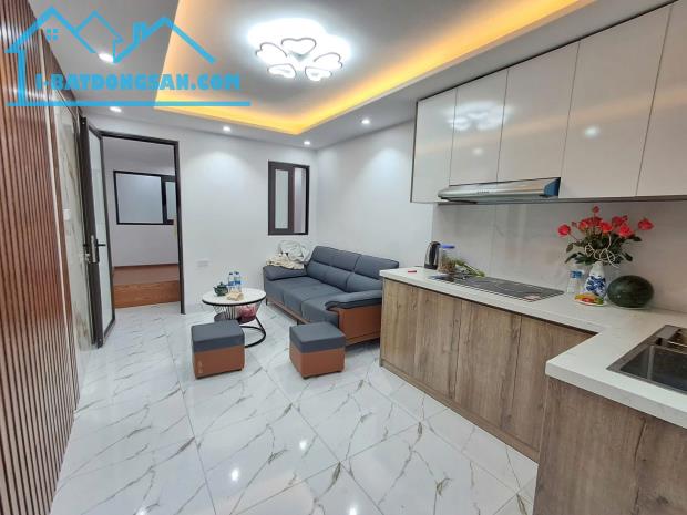 Chỉ 6 tỷ nhà Thái Thịnh Thịnh Quang mới đẹp KD tốt ngõ to thông sát phố 33m 5T đủ nội thất
