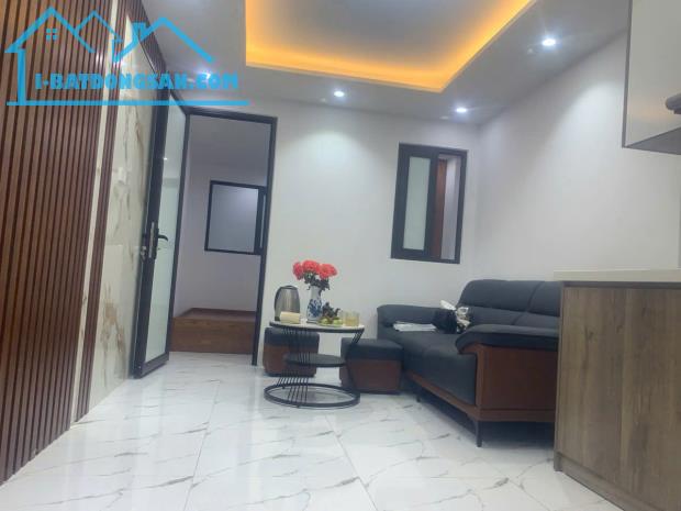 Chỉ 6 tỷ nhà Thái Thịnh Thịnh Quang mới đẹp KD tốt ngõ to thông sát phố 33m 5T đủ nội thất - 1