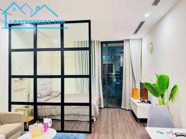 🌟 **CHO THUÊ STUDIO FULL NỘI THẤT – VINHOMES SYMPHONY** 🌟