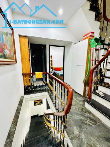 SIÊU HIẾM NHÀ NGUYỄN KHOÁI, 45M, 3T, MT 4,3M, Ô TÔ, MỚI, Ở SƯỚNG, CHỈ 6,2 TỶ. - 2