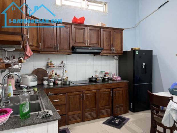 Bán nhà 1 Trệt 1 Lầu Trung Tâm Đông Hòa,đường xe hơi phà phà,gần GO Dĩ An - 2