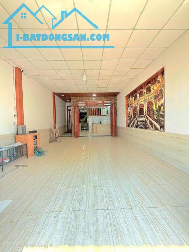 Bán nhà 2 Tầng 116m2 Dĩ An,đường xe hơi,có sân đậu xe,gần UBND phường - 1