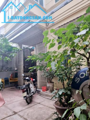 Bán nhà Vị Trí cực đẹp phố đi bộ Trịnh Công Sơn, Dt 115m2, 3T, giá nhỉnh 18 tỷ. - 2