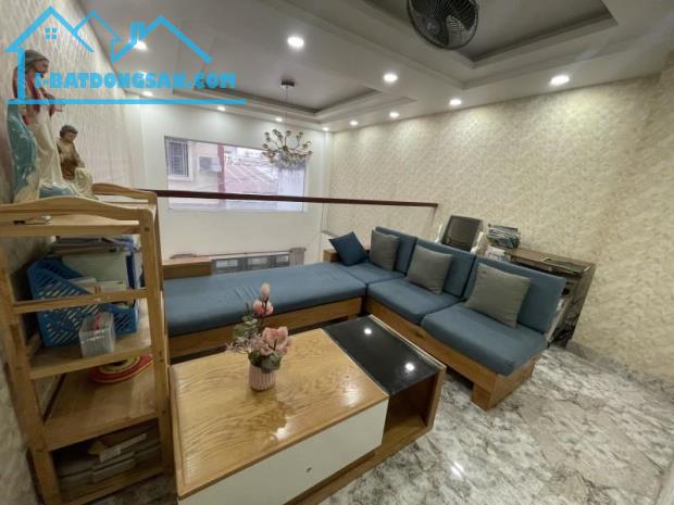 **Bán biệt thự HXH Tân Hải**, p13 quận Tân Bình; (5,2*17) 4 tầng VIP chỉ 13,7 tỷ - 2
