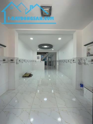 NHÀ BÁN LÊ VĂN LƯƠNG- 40M2- HẺM Ô TÔ- PHÁP LÝ CHUẨN- NHỈNH 2TỶ