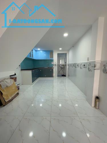 NHÀ BÁN LÊ VĂN LƯƠNG- 40M2- HẺM Ô TÔ- PHÁP LÝ CHUẨN- NHỈNH 2TỶ - 1