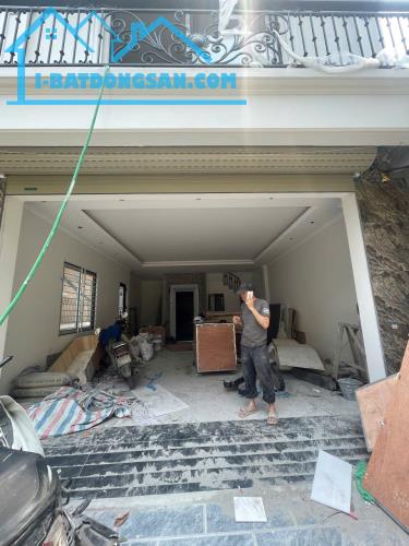 NHÀ ĐẸP PHÚC LỢI 65M2 - 6 TẦNG - THANG MÁY - LÔ GÓC - Ô TÔ VÀO NHÀ - FULL NỘI THẤT - GIÁ - 3