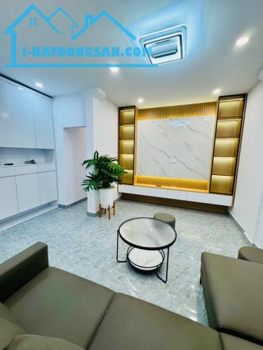 Cần bán Tập Thể Tầng 1 Phố Thanh Nhàn - Đối diện công viên - 75m2 x 2 ngủ - SĐCC - Nhà đẹp - 4