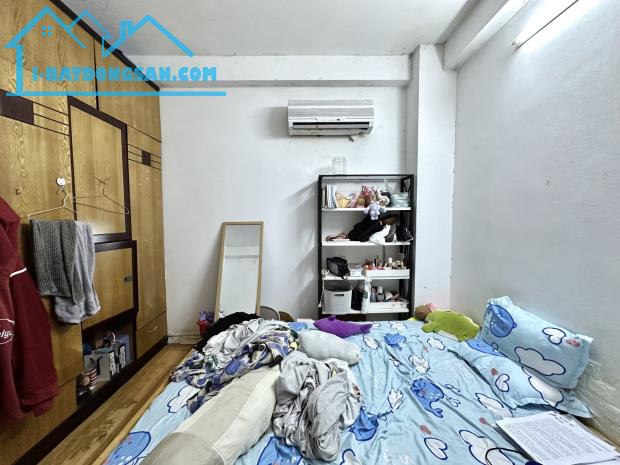 Nguyễn Trãi, Quận 1 - 41M2 - 4 Tầng - Giá 7.5 Tỷ - 2