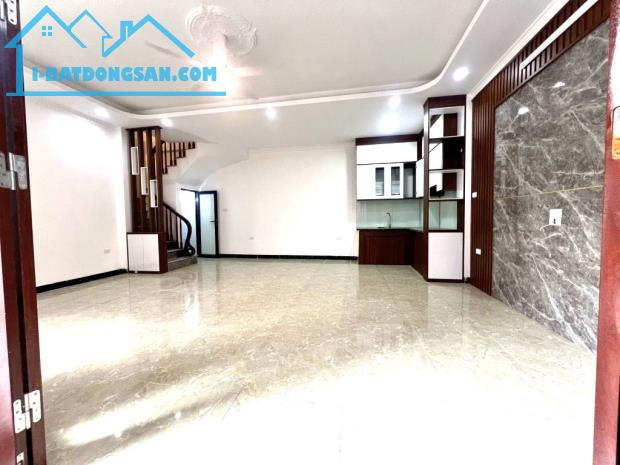 TUYỆT PHẨM NHÀ MỚI LÔ GÓC - NGÕ NÔNG GẦN Ô TÔ- NỞ HẬU- FULL NỘI THẤT- THƯỢNG THANH, LONG