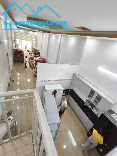 GẤP BÁN ĐI  NƯỚC NGOÀI ĐỊNH CƯ --CHỈ 40TR/M2--192M2--2 TẦNG --HXT