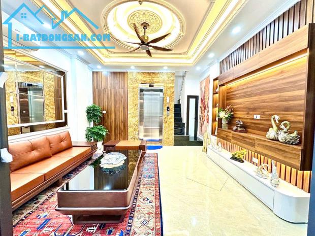 Chào mừng khách đến ngưỡng cửa Hoàng Gia giữa TT Cầu Giấy - Nhà 6 tầng thang máy - 10 Tỷ 5 - 1