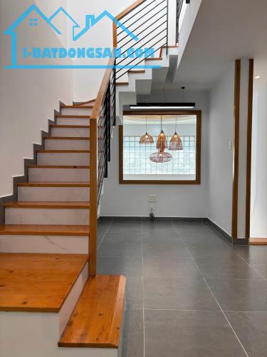 Cần bán nhà đẹp 3 tầng An Phú Đông Quận 12 52m2 gần Gò Vấp giá nhỉnh 6 tỷ - 3