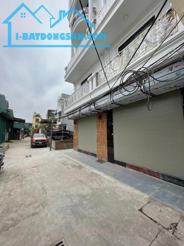Bán Nhanh Nhà Bát Khối 42m 6 Tầng Thang Máy mặt tiền 3.9m Chỉ 8.4 Tỷ Long Biên Gara ÔTô