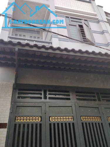 Chủ kẹt tiền cần bán gấp nhà 60M2, Quốc Lộ 50, SR giá 1,5T