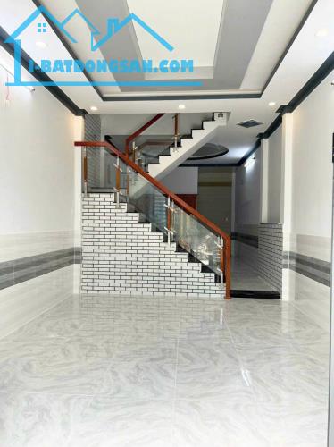 Chủ kẹt tiền cần bán gấp nhà 60M2, Quốc Lộ 50, SR giá 1,5T - 1