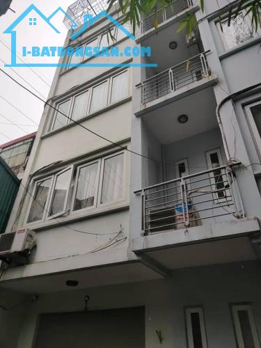 Hào Nam - Đống Đa, Dt 37m2 x 5 Tầng, MT 3.5m, Giá 7.9 tỷ LH: 0936118369