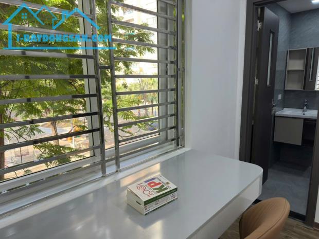 Bán căn hộ chung cư A10 Nam Trung Yên 65m, 2n1vs đủ đồ 5,1 tỉ - 1