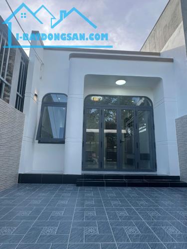 🏡 BÁN NHÀ GẦN CHỢ AN NGÃI – HUYỆN LONG ĐẤT GIÁ 1.75 TỶ - 3