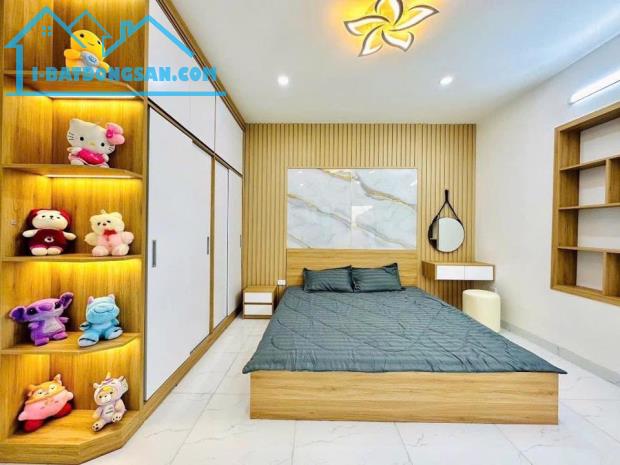 Bán nhà phố Minh Khai, Hai Bà Trưng 49m, 4 tầng. Giá: 9 tỷ. LH: 0937158386 - 2